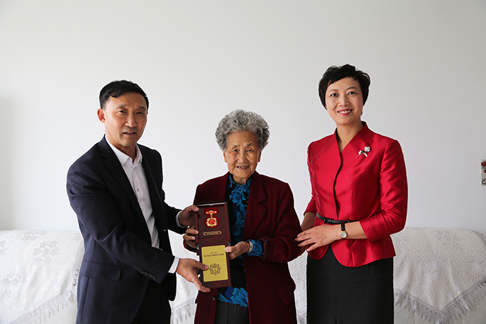 1569834682260031266.jpg IMGL9046.jpg