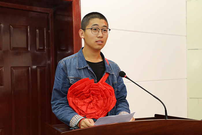 1536548671355085846.jpg ZXB_1972鍓湰.jpg