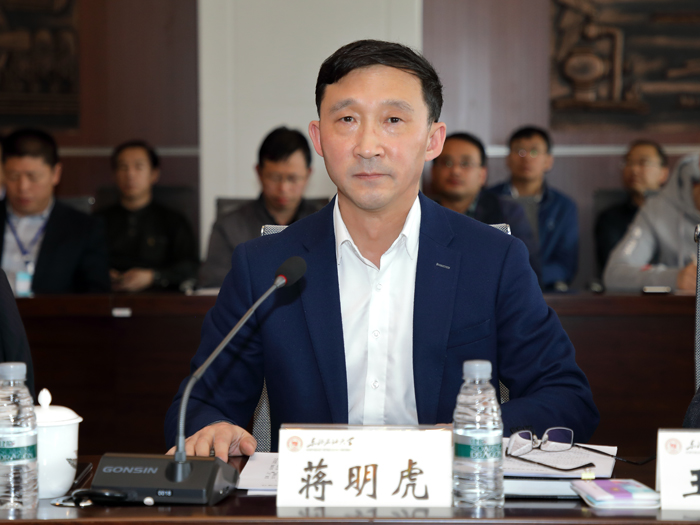 1524967596018049442.jpg ZXB_8976蒋校长副本.jpg